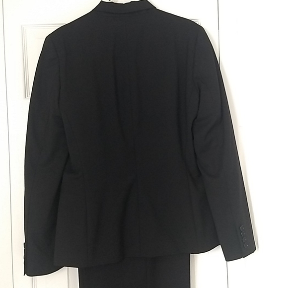 Ralph Lauren suit - Picture 3 of 9